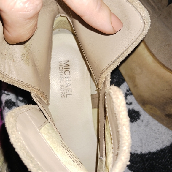 Michael Kors Buck suede tan ankle boots size 9.5 excellent condition - Picture 8 of 9
